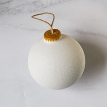 Load image into Gallery viewer, Eco Christmas Bauble - White
